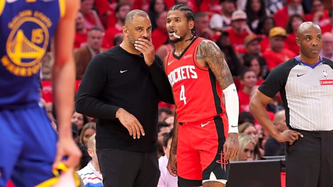 Rockets-head-coach-Ime-Udoka-talks-with-guard-Jalen-Green-4
